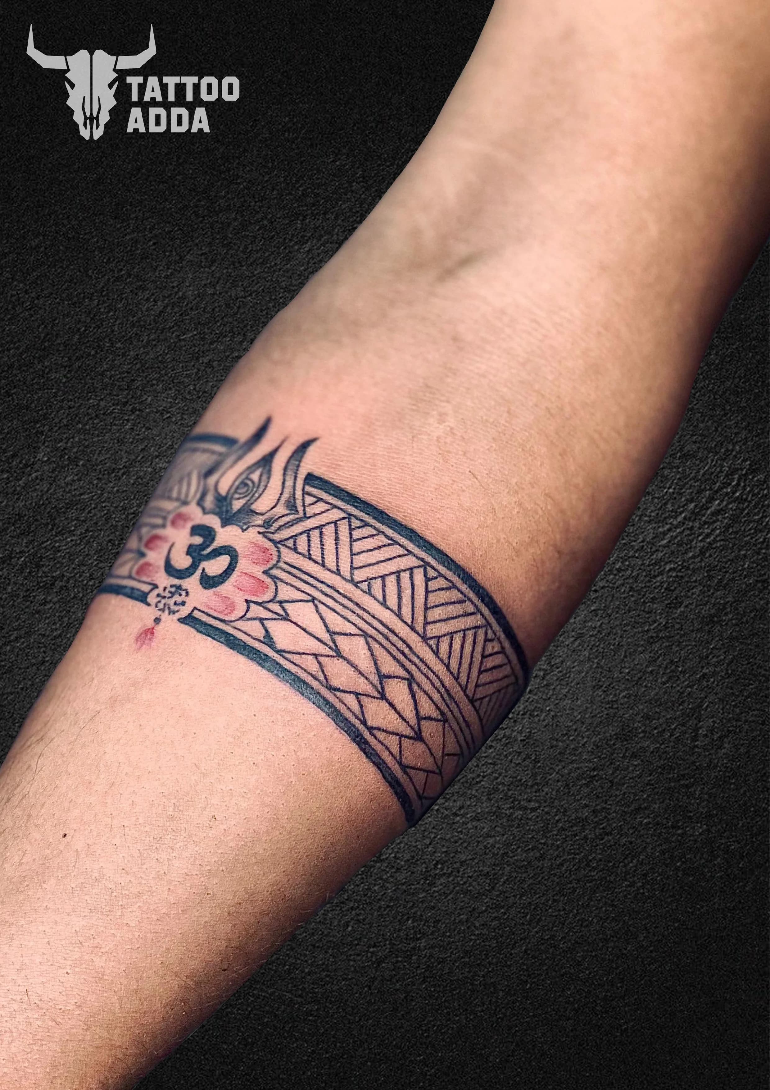 Trishul Om Armband — Tattoo Adda